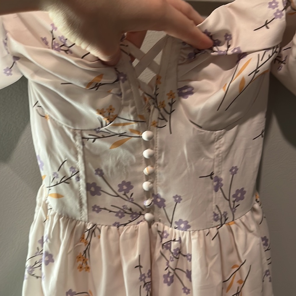 Dress - Picture 2 of 3